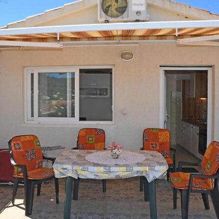 Apartment II Radisic Beautiful View Vis Bagian luar foto